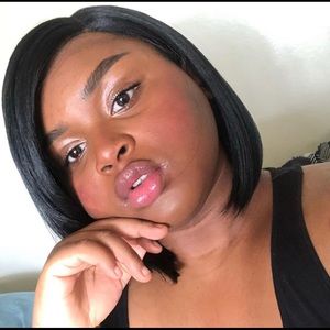 Meet your Posher, Aniya